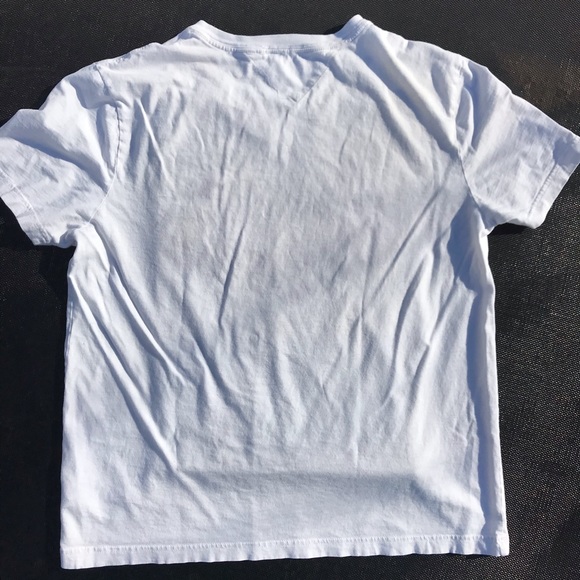 Tommy Hilfiger TH Regatta Graphic V-neck Tee - Picture 2 of 4